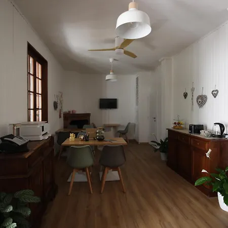 La Foresteria Dell'aia Alojamento de Acomodação e Pequeno-almoço Castelnuovo Berardenga